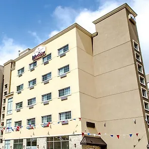 The Metropolitan Hotel